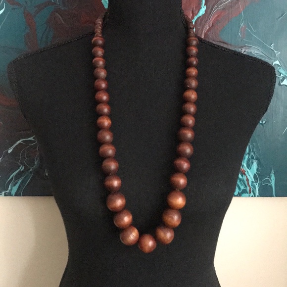 Jewelry - Wooden beaded necklace